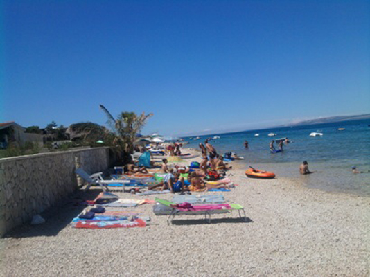 Plaža i more ispred kuće 2